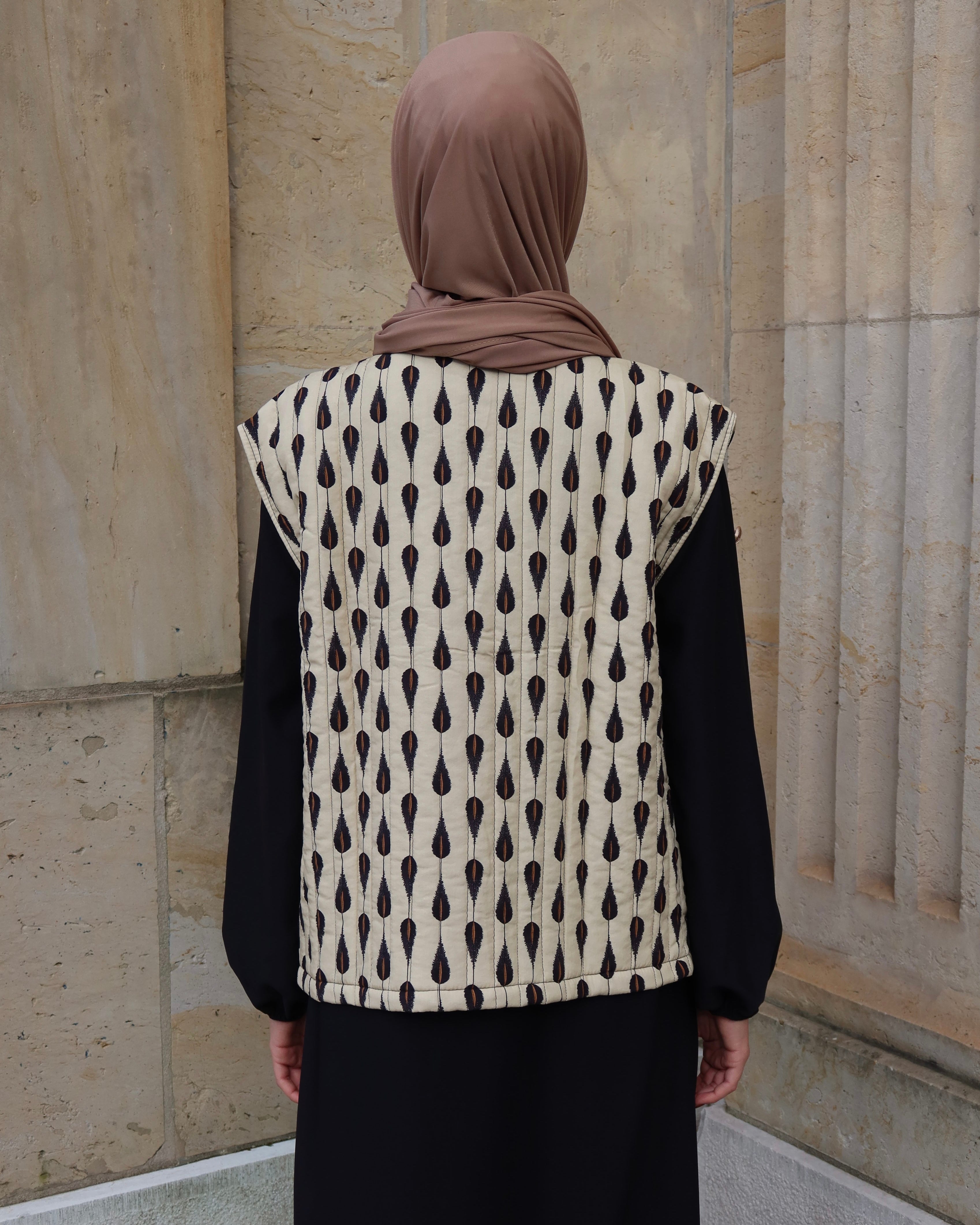 PATTERN WAISTCOAT ECRU