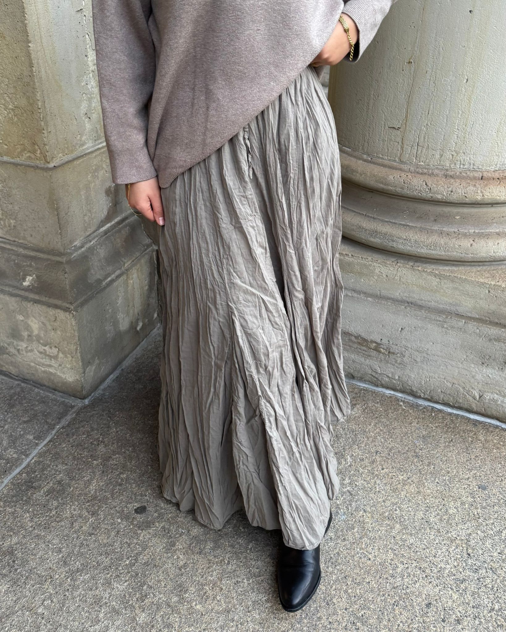 CRINKLE MAXI SKIRT